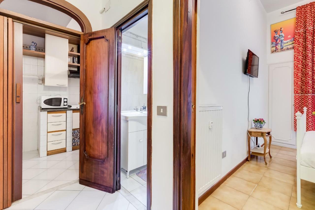 Casa Vacanza Home Sweet Home Di Fatha Roma Exterior foto